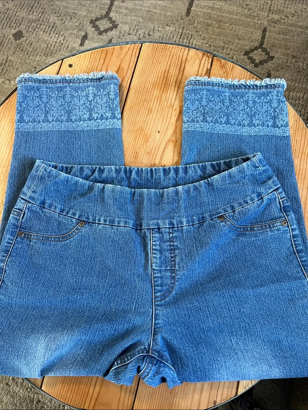 Women's Blue Ankle Jeans with Decorative Printed Hem